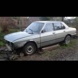 Автомобиль BMW 525i E28 седан