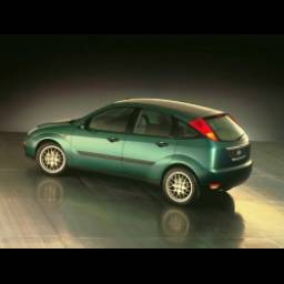 Автомобиль Ford Focus 1 хэтчбек