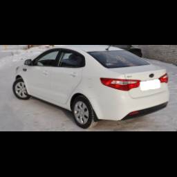 Автомобиль KIA RIO 3 седан