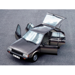 Автомобиль Nissan Cherry хэтчбек