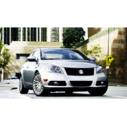 Автомобиль Suzuki Kizashi - седан