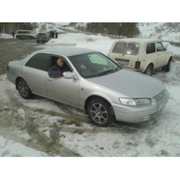 Автомобиль Toyota Camry Gracia седан