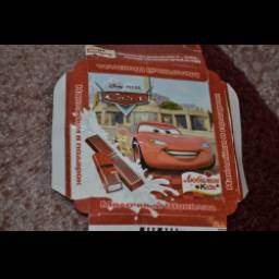 Конфеты шоколадные Cars 2 с сюрпризом